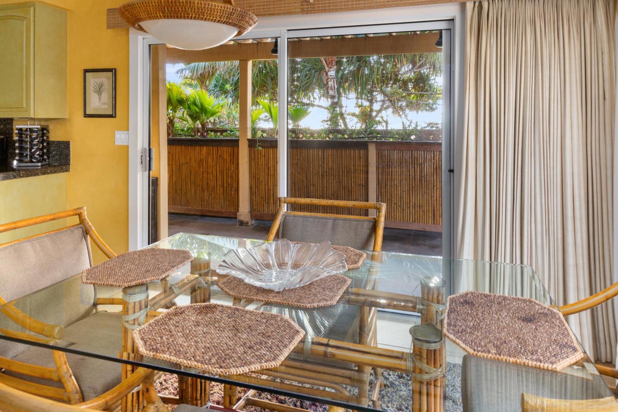 Plumeria Suite, 2-Bedrooms, Sleeps 6, Pool & Bbq, Pre-Renovation Summer Sale Kihei Buitenkant foto